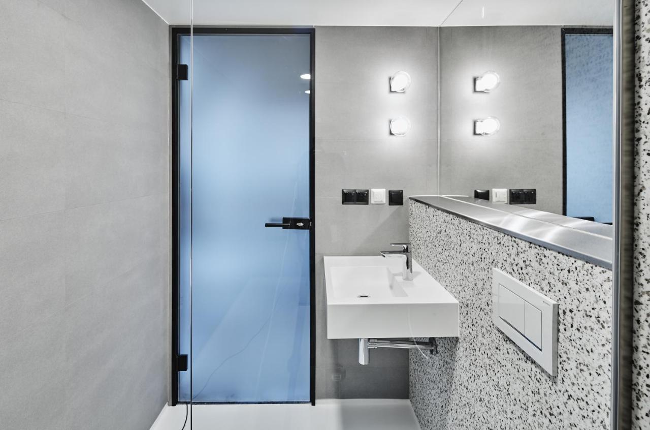 New Port - Premium Floating Aparthotel 克拉科夫 外观 照片