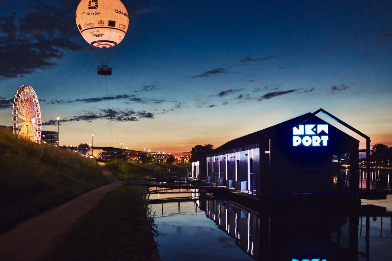 New Port - Premium Floating Aparthotel 克拉科夫 外观 照片